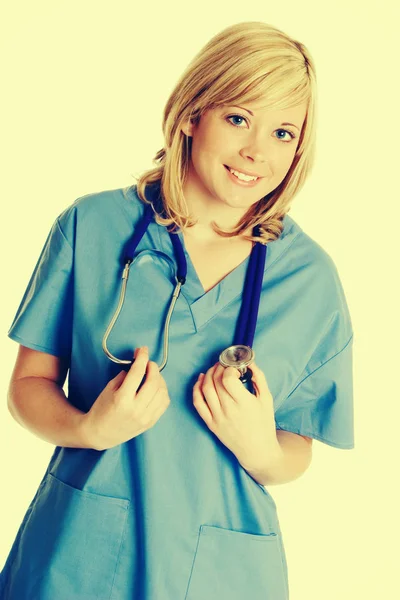 Hübsche blonde Krankenschwester — Stockfoto