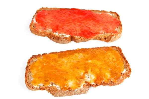 Zwei Scheiben Brot mit Marmelade — Stockfoto