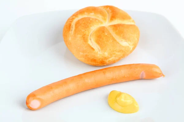 Wiener Wurst mit Brötchen — Stockfoto