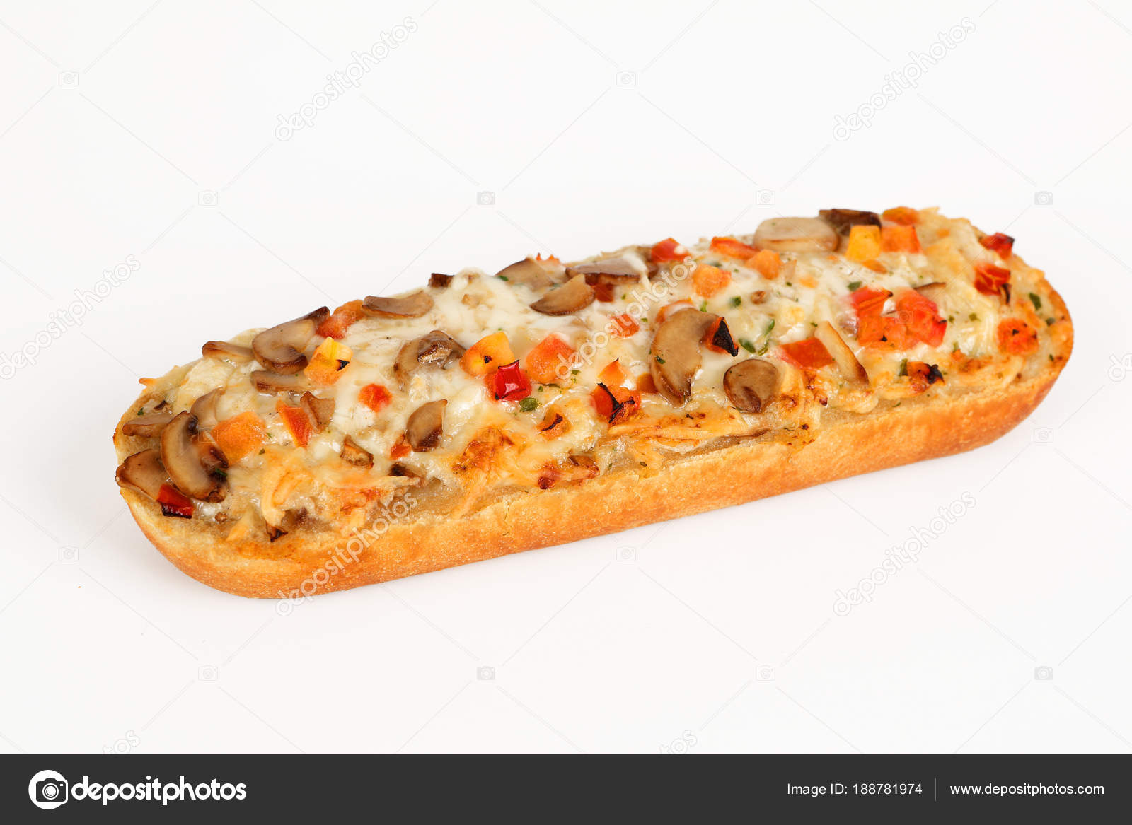 Pizza-Baguette mit Pilzen - Stockfotografie: lizenzfreie Fotos © AndreB ...