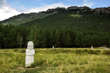 Borovoe, Burabay Milli Parkı, Kuzey Kazakistan Kazakça kadın taş anıtlar.