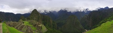 Panoramik Machu Picchu