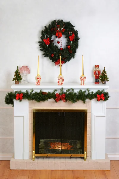 Decorated fireplace for christmas — Stock Photo, Image