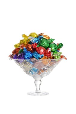 Yılbaşı çikolatasının izole kristal kasesi