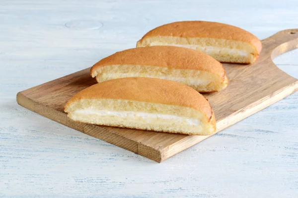 Sliced Sponge Cake Vanilla Cream Filling — 스톡 사진