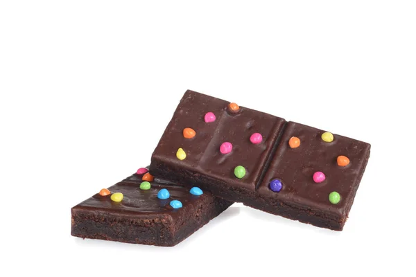 Deux Brownies Chocolat Avec Des Morceaux Bonbons Colorés Sur Blanc — Photo