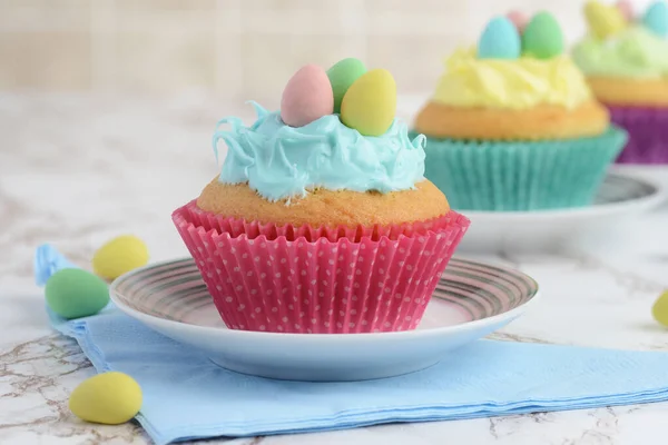 Closeup Easter Cupcake Mini Colorful Eggs — Stock Photo, Image