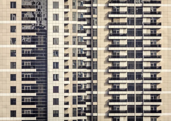 Fönstren i skyskrapa byggnader — Stockfoto