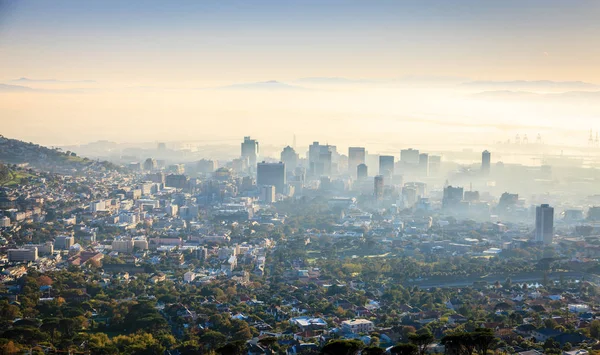 Kapské město v ranní mlze — Stock fotografie