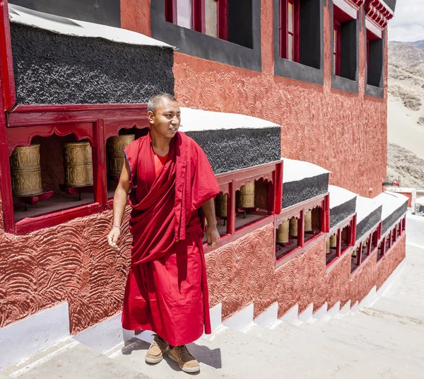 Buddhist monk in traditional robe — Stock Photo, Image