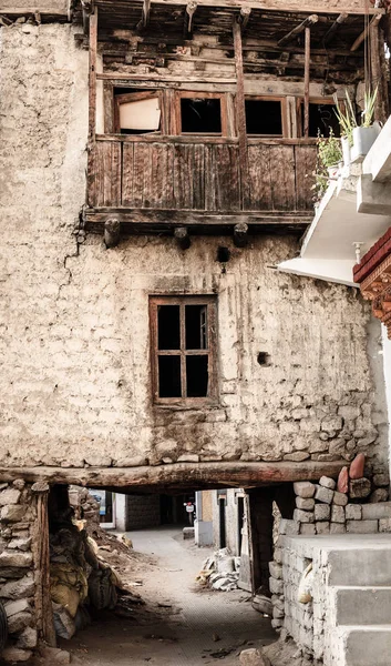 Pequena rua em Leh — Fotografia de Stock