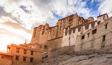 Leh Tsemo Hill'de sarayının Leh