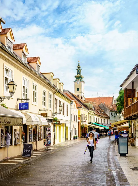 Ulica handlowa w mieście Zagrzeb — Zdjęcie stockowe