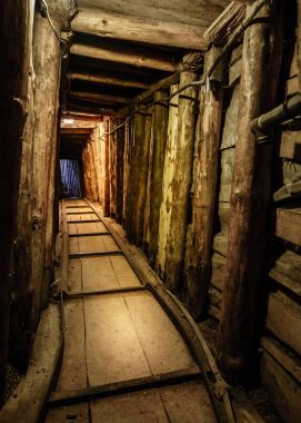 Sarajevo yakınındaki tünel Interiror görünümünü