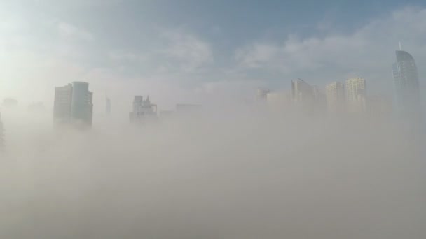 ドバイでの朝の霧 — ストック動画
