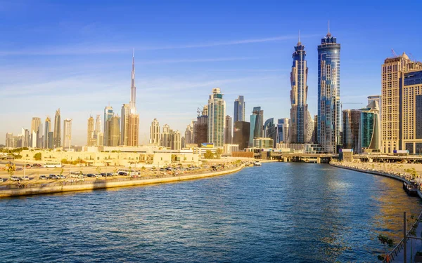 Vistas Panorámicas Del Horizonte Del Centro Dubái Desde Canal Dubái —  Fotos de Stock