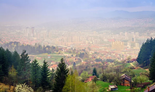 ボスニア ヘルツェゴビナ サラエヴォ市の鳥瞰図 — ストック写真
