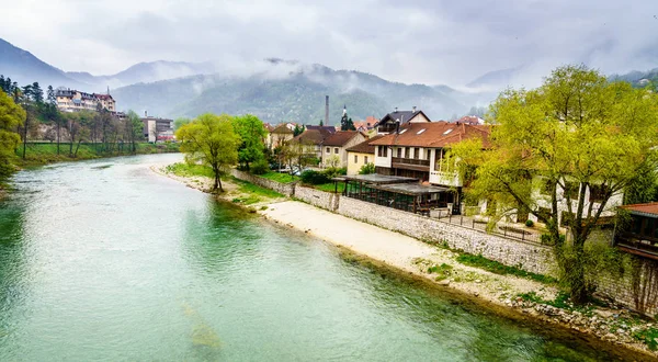 Doğal Görünümü Neretva Nehri Çevredeki Dağların Konjic Bosna Hersek — Stok fotoğraf