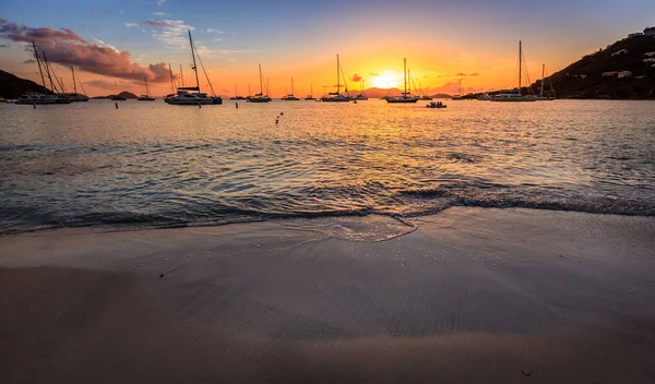 Hamnen Med Båtar Sunset Bakgrund — Stockfoto