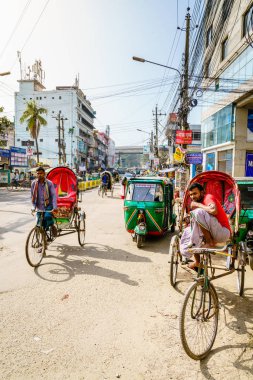 Chittagong, Bangladeş, 22 Aralık 2017: Chittagong, Bangladeş 'te tipik sokak hayatı