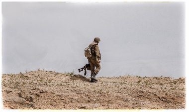 Afganistan'daki Sovyet paraşütçü