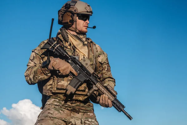 Ranger in the mountains — Stock Photo, Image