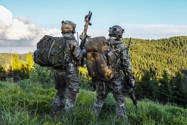 Rangers in the mountains — Stock Photo, Image