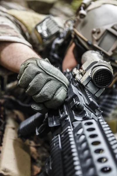 Tentara ranger mesin penembak — Stok Foto