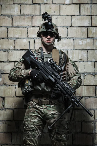 US Army Ranger dengan machinegun — Stok Foto