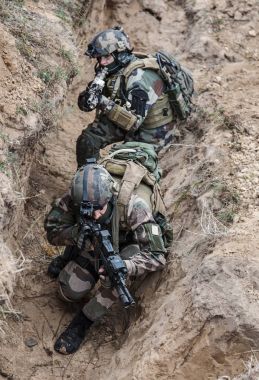 Paraşütçüler eylem Fransız