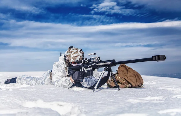 Winter arctic mountains warfare — Stock Photo, Image