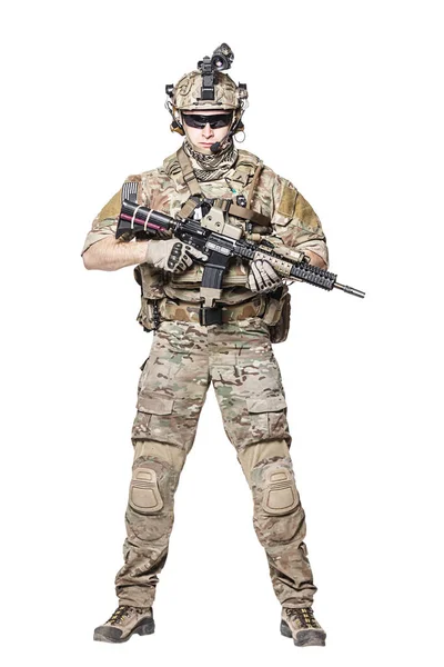 US Army Ranger dengan senjata — Stok Foto