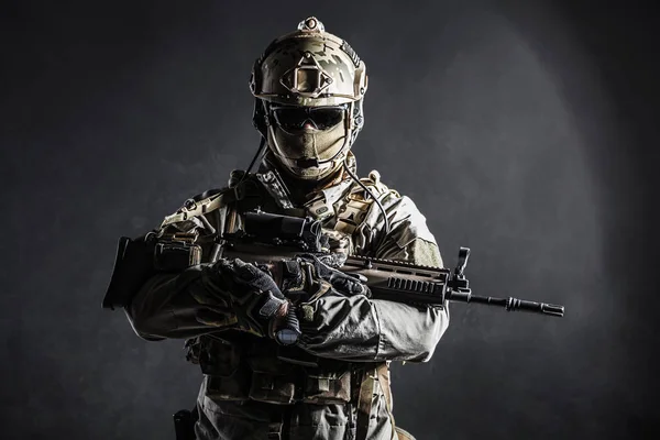 Soldat der Spezialeinsatzkräfte — Stockfoto