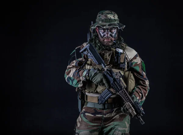 Jungle warfare unit — Stock Photo, Image