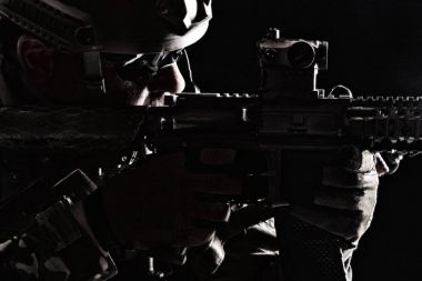 Spec ops operatörü
