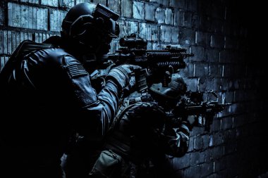 Gizli Operasyon karanlık örtüsü