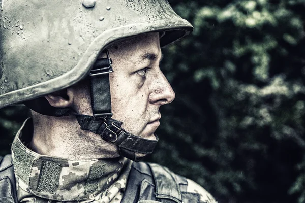 Ukrainsk militär soldat — Stockfoto