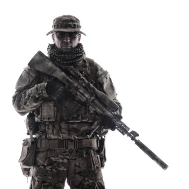 Ordu özel kuvvetler askeri stüdyo çekimlerinde izole edildi