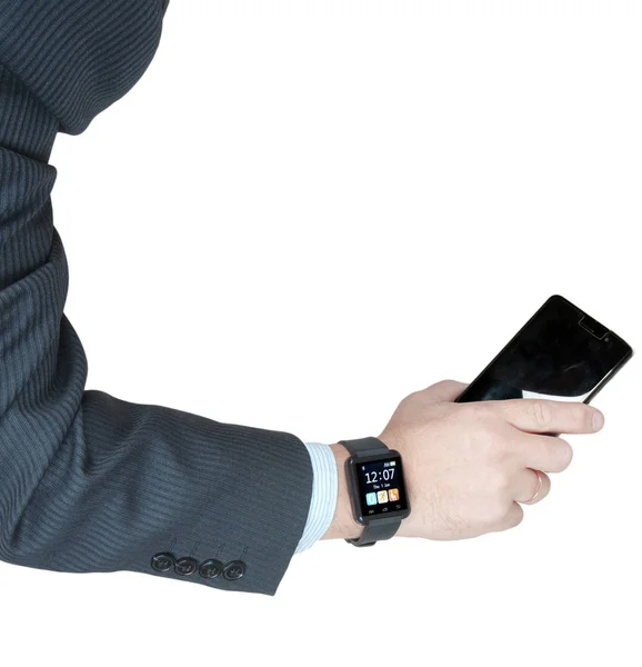 Mano femenina con reloj inteligente — Foto de Stock