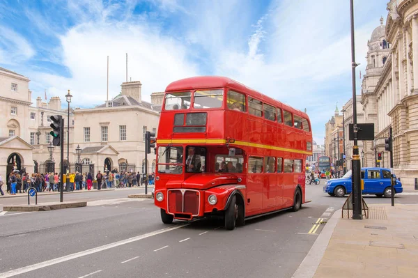 Doppeldeckerbus — Stockfoto