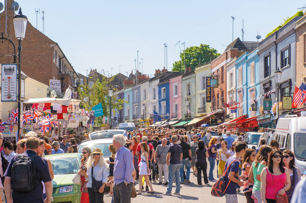  street view of Portobello Market in Notting Hill