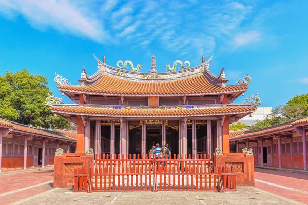 Vista de la fachada del templo de Confucio — Foto de Stock