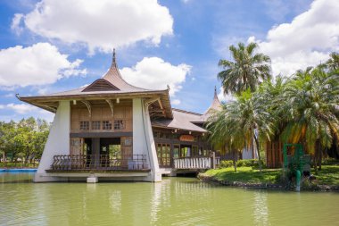 Zhongshan park ve Taichung Pavyonu