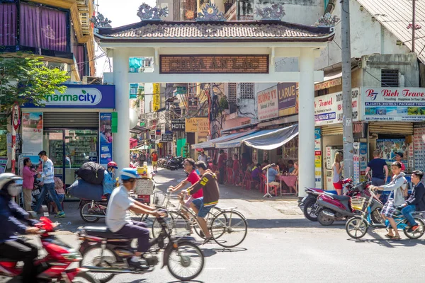 Pham Ngu Lao utca Vietnamban — Stock Fotó