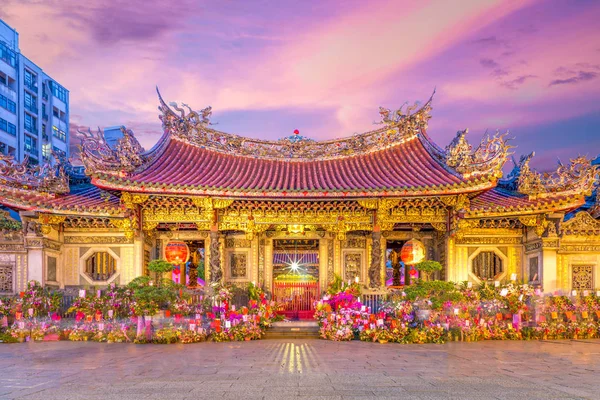 Night Scene of Longshan Temple