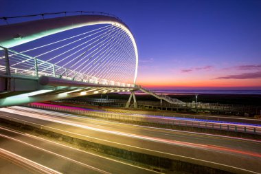 hsinchu alacakaranlıkta Bridge'de ARP