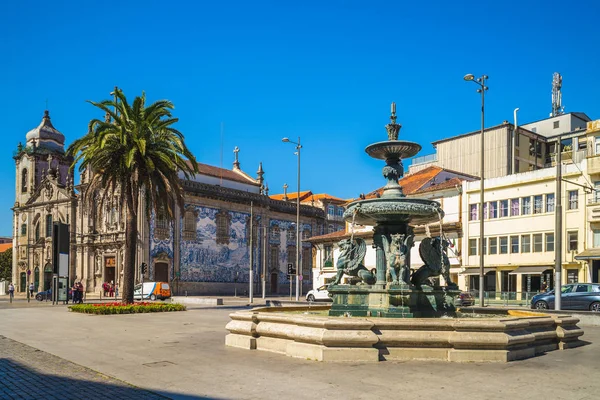 Eglise Igreja Carmo Fontaine Des Lions Porto Portugais — Photo