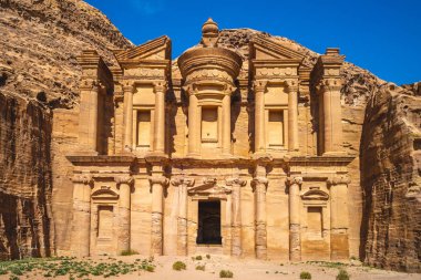 Petra, jodan adlı reklam Deir (Manastırı)