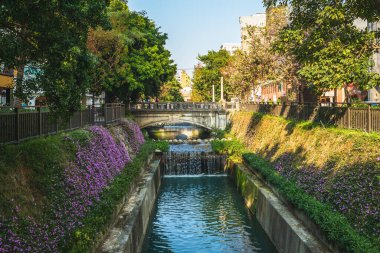 Tayvan 'ın Taichung şehrindeki Green Waterway manzarası