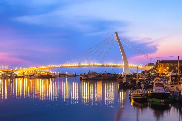 Γέφυρα Του Εραστή Στην Προβλήτα Του Ψαρά Taipei Taiwan — Φωτογραφία Αρχείου